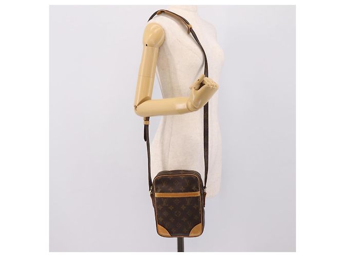 LOUIS VUITTON Bolso de Hombro Monogram Danube M45266 LV - vista 27