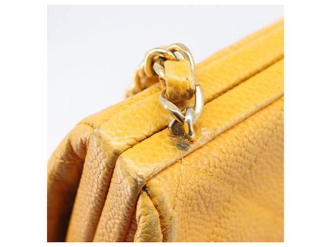 CHANEL Matelasse Chain Shoulder Bag Caviar Skin Yellow Gold CC - vista 16