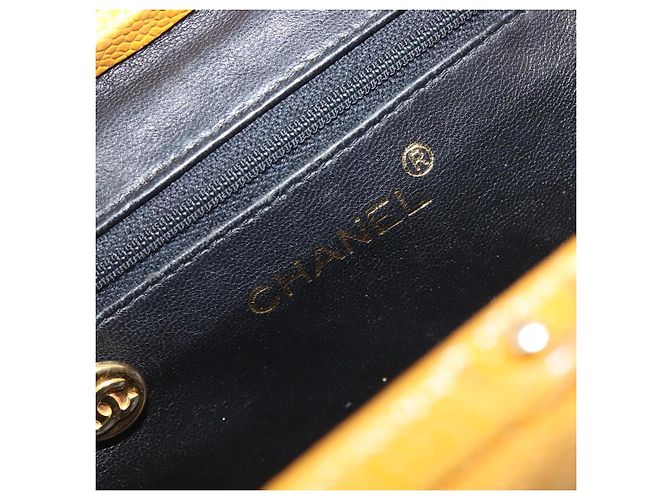 CHANEL Matelasse Chain Shoulder Bag Caviar Skin Yellow Gold CC - vista 19