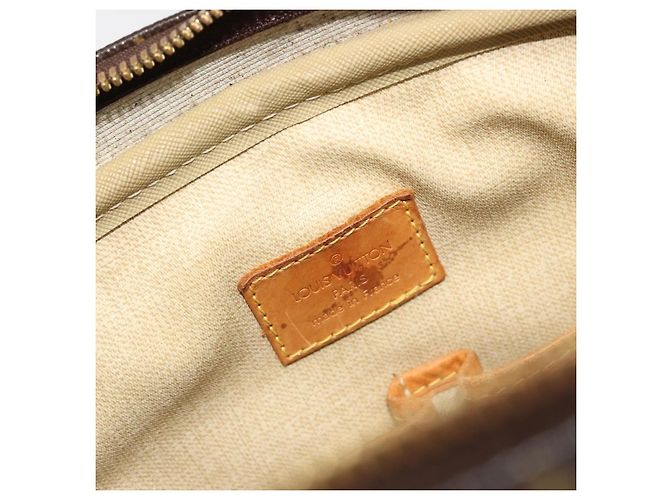 LOUIS VUITTON Bolsa de Mão Monogram Trouville M42228 LV - vista 10
