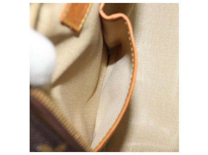 LOUIS VUITTON Bolsa de Mão Monogram Trouville M42228 LV - vista 21