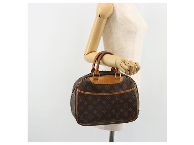 LOUIS VUITTON Bolsa de Mão Monogram Trouville M42228 LV - vista 24