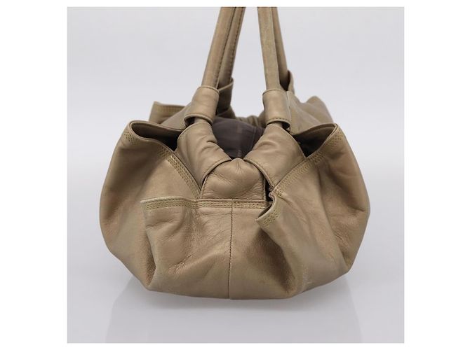 LOEWE Nappa Aire Anagram Hand Bag Leather Gold - vista 4