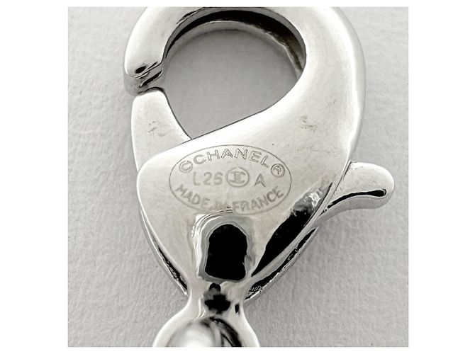 Bracciale con charm Chanel - vista 5