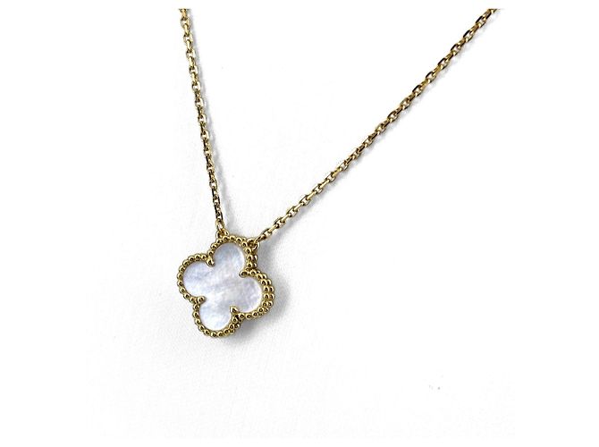Collana Pendente Van Cleef & Arpels Vintage Alhambra in Oro Giallo e Madreperla - vista 2