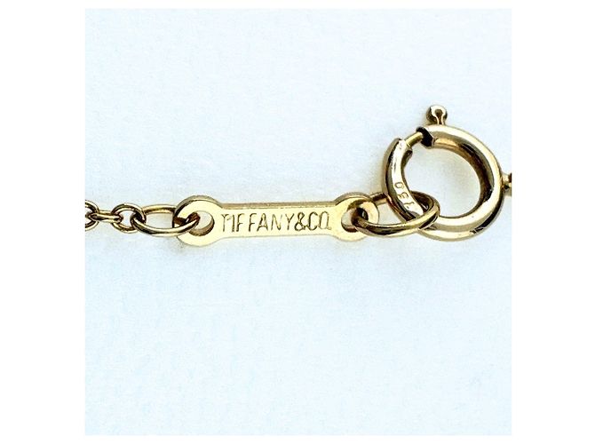 Autre Marque Collana con pendente Tiffany & Co. Loving Heart in oro giallo - vista 4