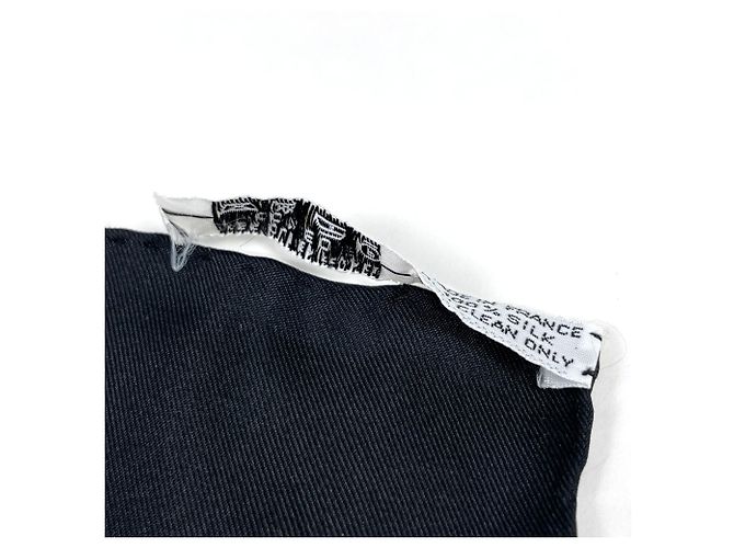 Hermès Foulard Hermes Carre 90 Grande Tenue - vista 3