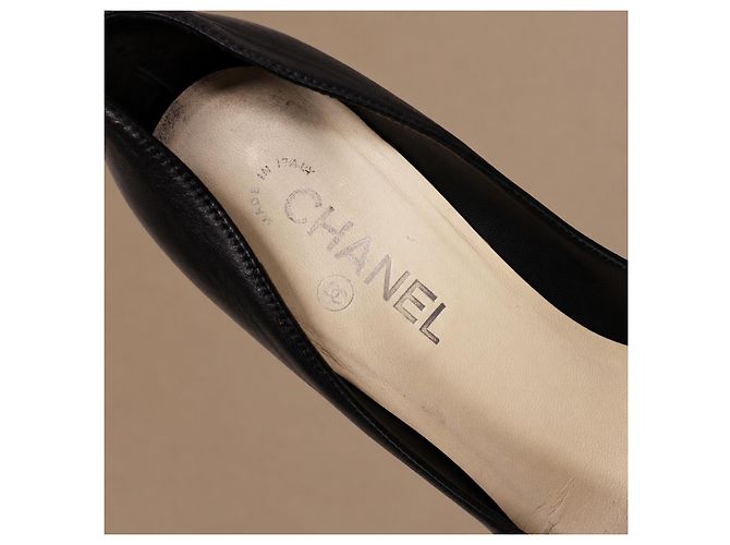 Chanel Schwarze Leder-Plateau-Pumps - Ansicht 18