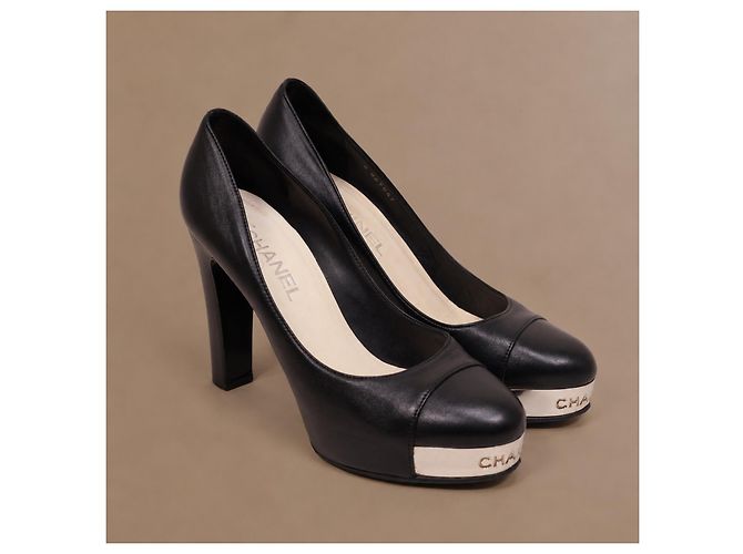 Chanel Schwarze Leder-Plateau-Pumps - Ansicht 5