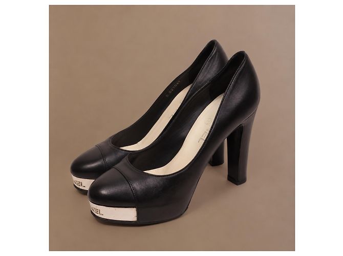 Chanel Schwarze Leder-Plateau-Pumps - Ansicht 6