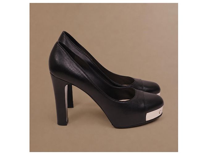 Chanel Schwarze Leder-Plateau-Pumps - Ansicht 9