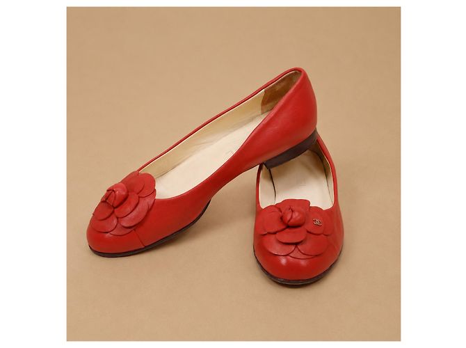 Chanel Ballerine in pelle rossa con Camelia - vista 10