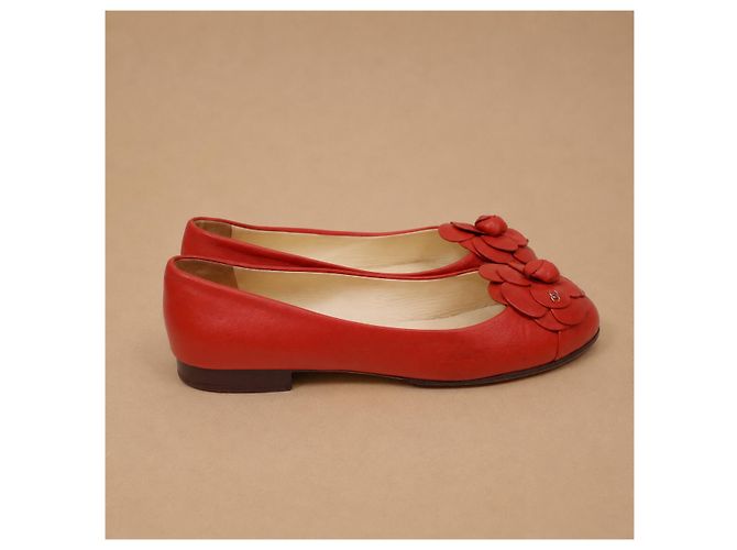 Chanel Ballerine in pelle rossa con Camelia - vista 17