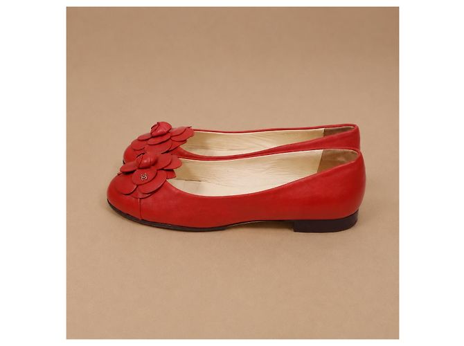 Chanel Ballerine in pelle rossa con Camelia - vista 5