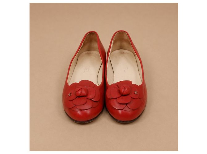 Chanel Ballerine in pelle rossa con Camelia - vista 8