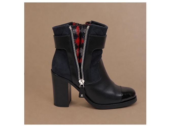 Botines Chanel en cuero y ante negro con puntera reforzada - vista 11