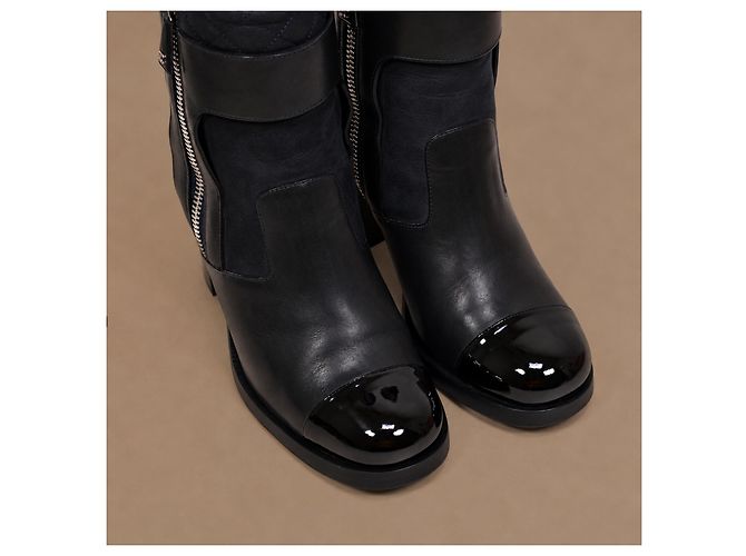 Botines Chanel en cuero y ante negro con puntera reforzada - vista 12