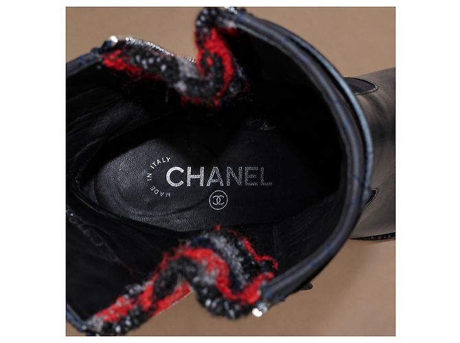 Botines Chanel en cuero y ante negro con puntera reforzada - vista 19