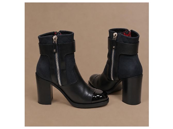 Botines Chanel en cuero y ante negro con puntera reforzada - vista 3