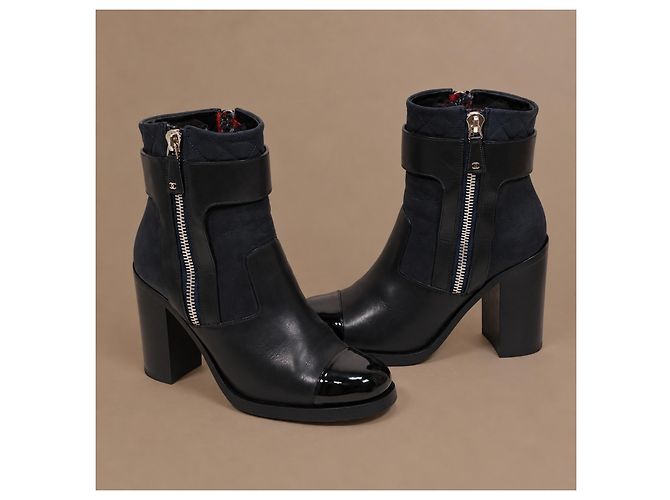 Botines Chanel en cuero y ante negro con puntera reforzada - vista 5
