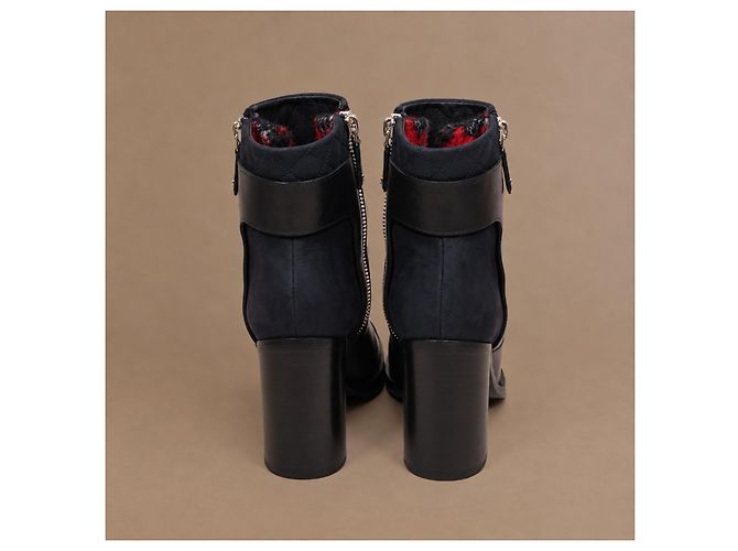 Botines Chanel en cuero y ante negro con puntera reforzada - vista 8