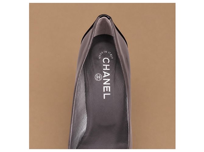 Chanel Lackleder Pumps Cap Toe - Ansicht 15