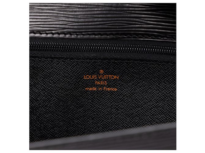 Louis Vuitton Pochette Chaillot in pelle Epi nera - vista 5