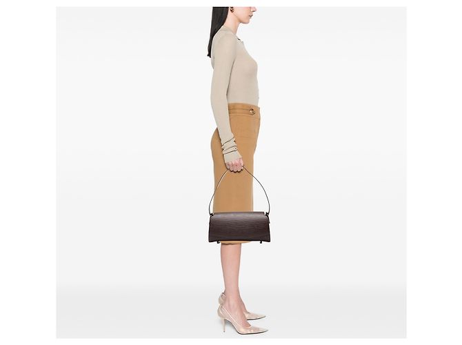 Louis Vuitton Brown Epi Nocturne GM - vista 6