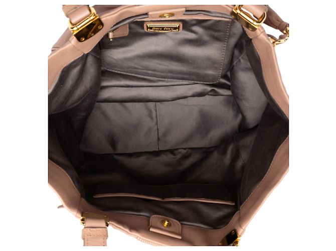 Tote Miu Miu in pelle di agnello rosa con tasche laterali - vista 4