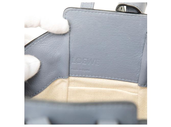 Borsa LOEWE Hammock Mini in pelle di vitello grana grigia con coulisse - vista 5