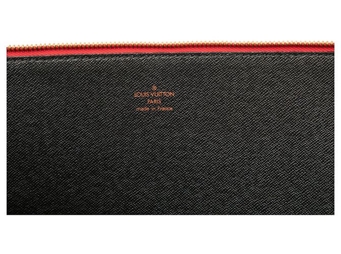 Louis Vuitton Red Epi Poche Documents Portfolio - vista 5