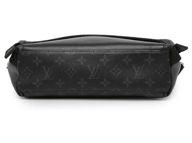 Louis Vuitton Black Monogram Eclipse Voyager PM - vista 3