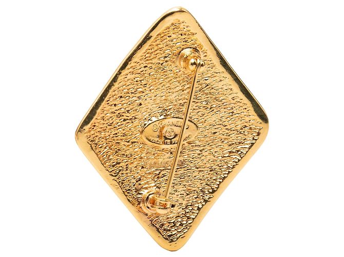 Broche Chanel Gold CC plaquée or en forme de losange - vue 3