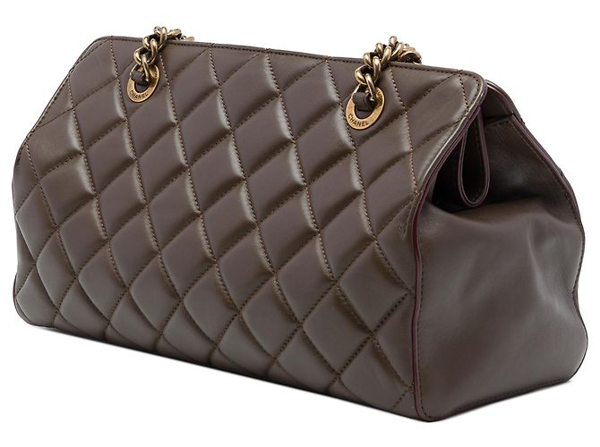 Chanel Perfect Edge Tote Small aus gestepptem Kalbsleder, braun - Ansicht 2