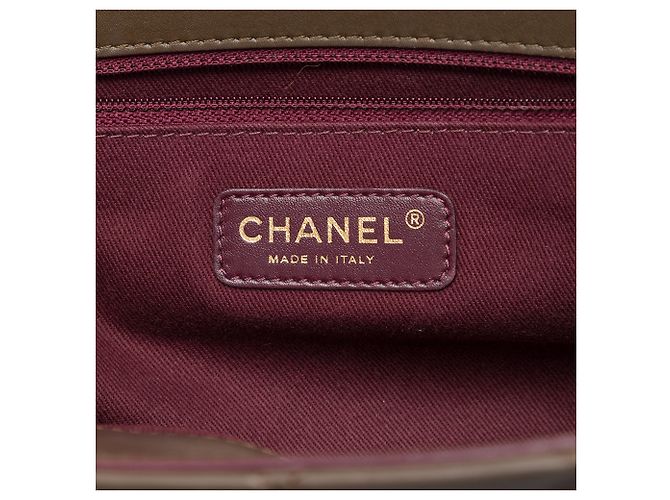 Chanel Perfect Edge Tote Small aus gestepptem Kalbsleder, braun - Ansicht 5