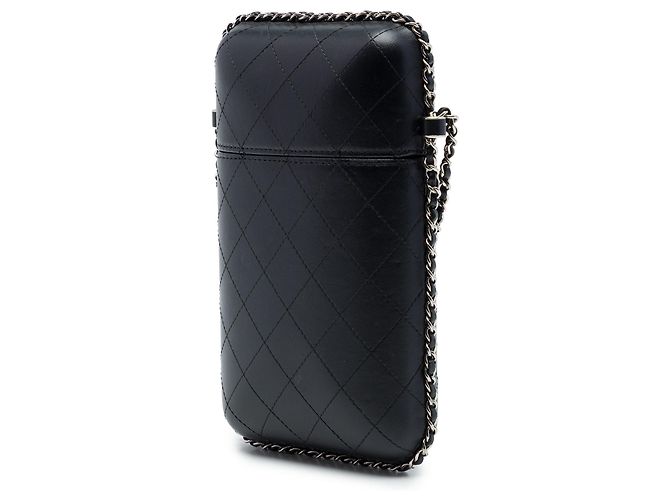 Chanel Handyhalter aus schwarzem gestepptem Lammleder mit CC-Kette - Ansicht 2