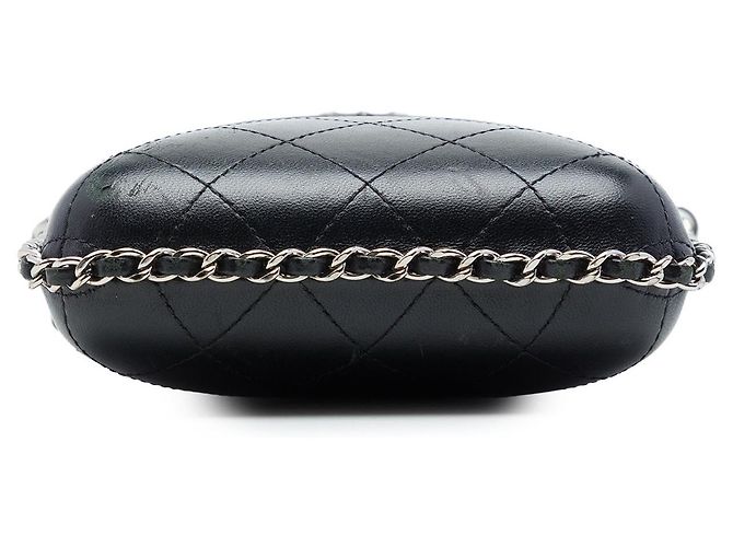 Chanel Handyhalter aus schwarzem gestepptem Lammleder mit CC-Kette - Ansicht 3