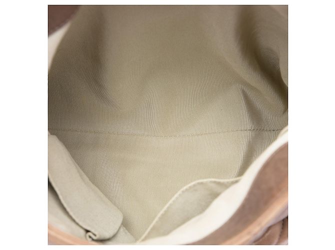 Bolso Hobo Chanel de piel de cordero lavada acolchada marrón con cadena - vista 4