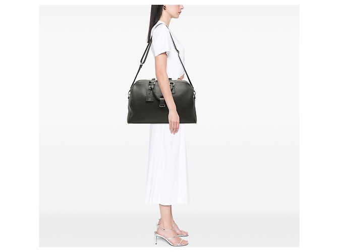 Louis Vuitton Gray Taiga Neo Kendall - vista 6