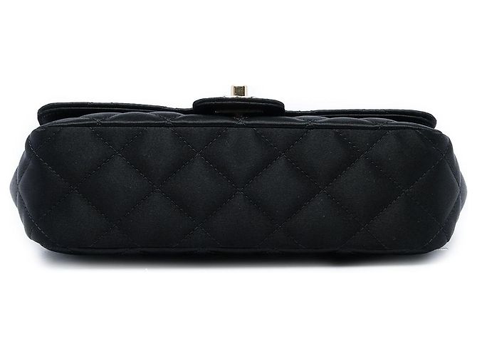 Chanel Black Mini CC Quilted Satin Camellia Flap - vista 3