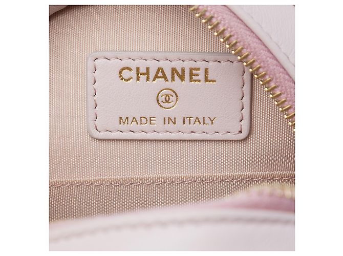 Clutch rotonda Chanel 19 in shearling rosa con catena - vista 5
