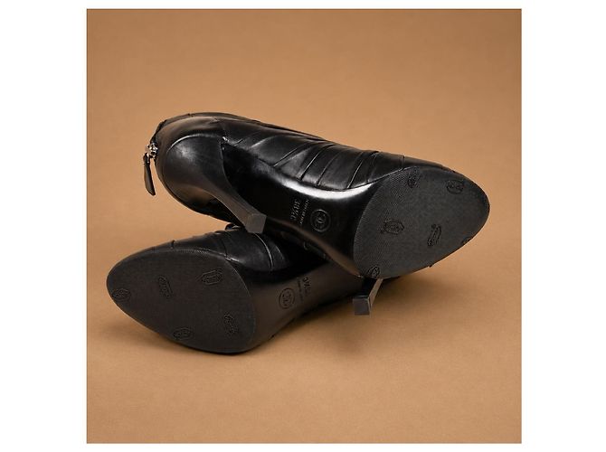 Botines Chanel Camelia de cuero negro - vista 11