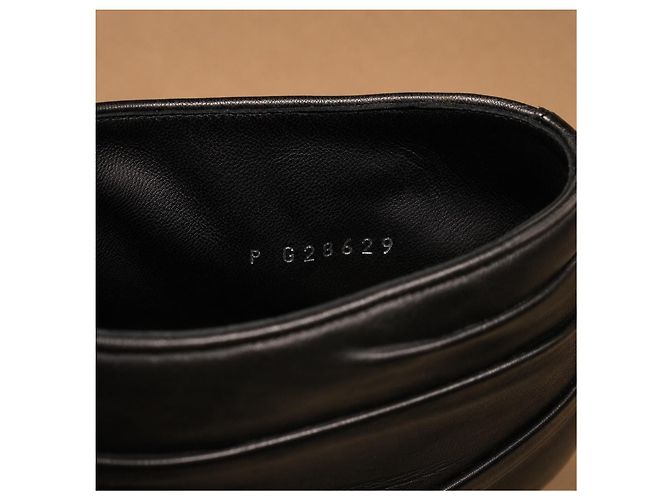 Botines Chanel Camelia de cuero negro - vista 9
