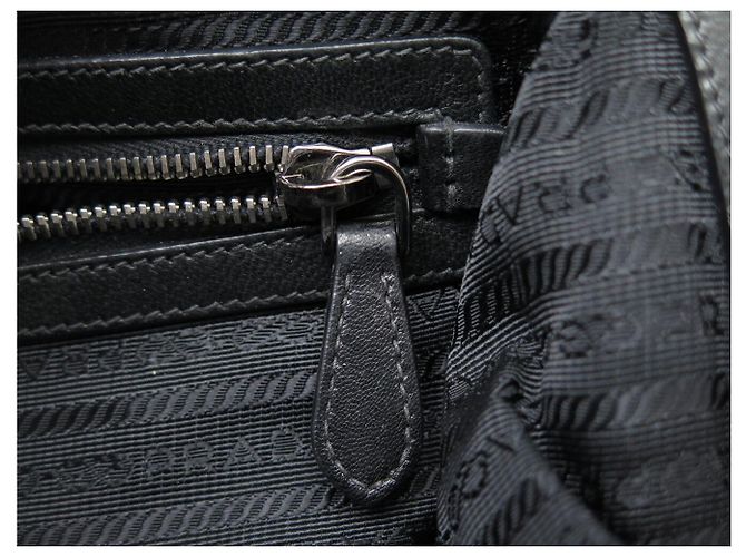 BORSA A MANO PRADA BOWLING BN1331 IN PELLE TESSUTO E NYLON PILESATO NERO - vista 11