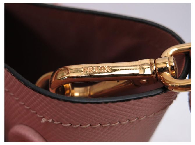 NOVA BOLSA DE MÃO PRADA DOUBLE B2756T COURO SAFFIANO ROSE COM ALÇA - vista 12