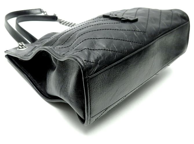 Yves Saint Laurent BORSA A MANO SAINT LAURENT NIKI SHOPPING BAG PELLE CHEVRON NERA LOGO YSL - vista 3