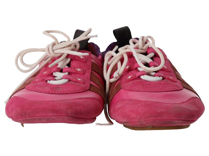 Sapatilhas baixas Louis Vuitton LV Sneakerina em camurça e pele rosa - vista 2