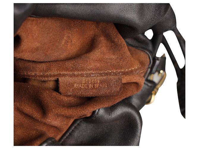 Borsa a pochette Loewe Flamenco Medium in pelle di vitello nappa nera - vista 10