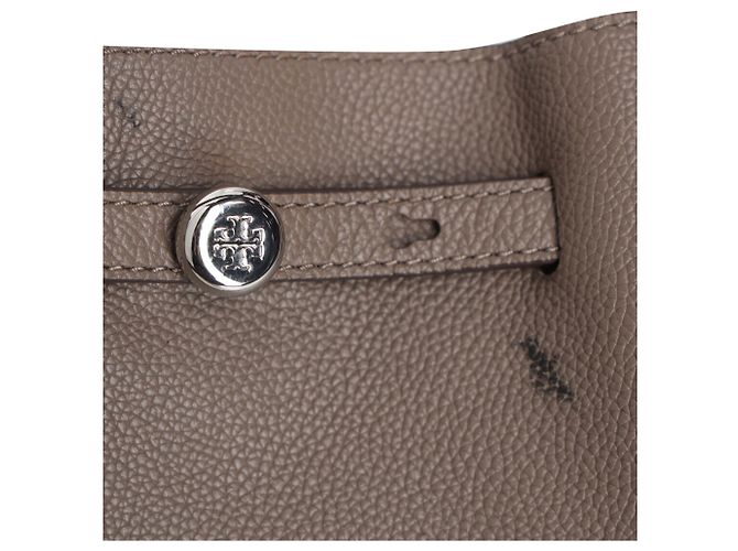 Borsa a secchiello Tory Burch Romy in pelle di vitello marrone - vista 9