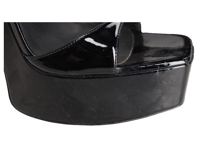 Sandali platform Sylvy di Giuseppe Zanotti in pelle verniciata nera - vista 16